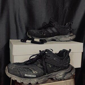 Balenciaga Track